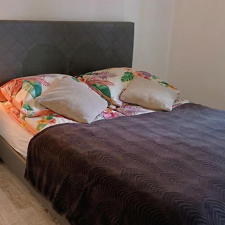 Apartament Na Kruczej Apartment Lubiń Екстериор снимка