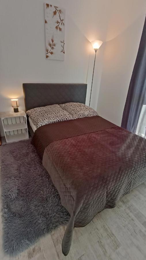 Apartament Na Kruczej Apartment Lubiń Екстериор снимка