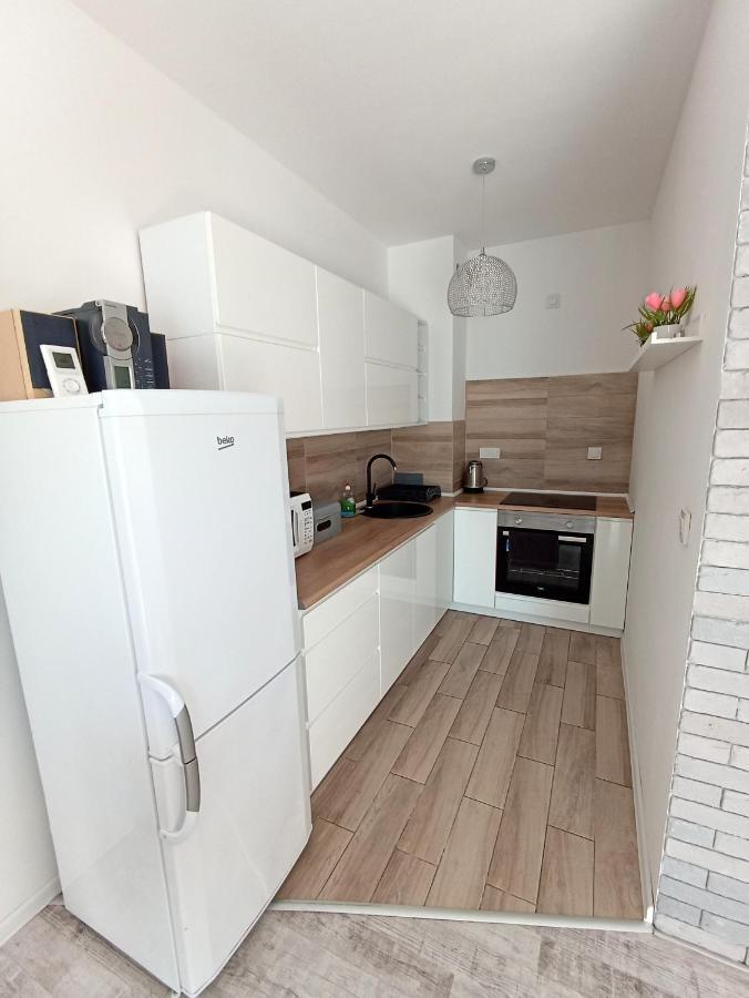 Apartament Na Kruczej Apartment Lubiń Екстериор снимка